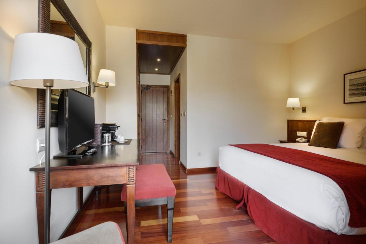 Hotel Saliecho Formigal Eksteriør bilde