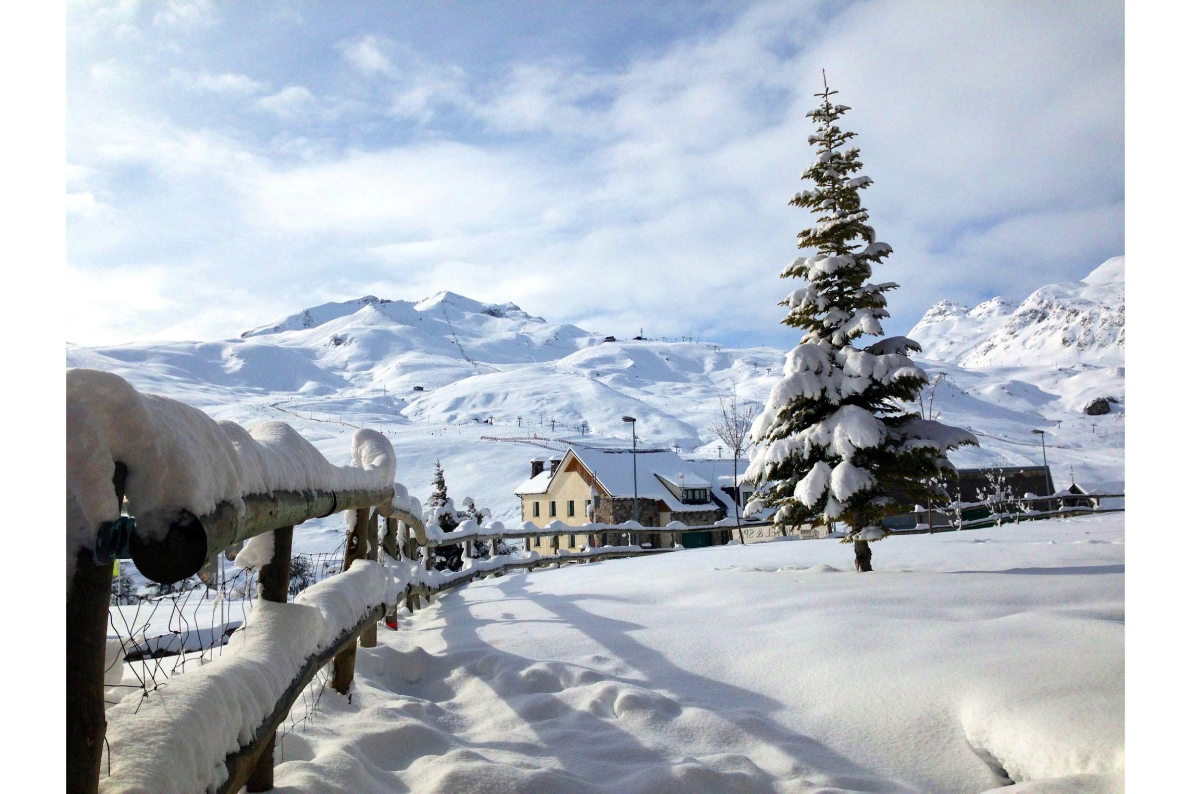 Hotel Saliecho Formigal Eksteriør bilde